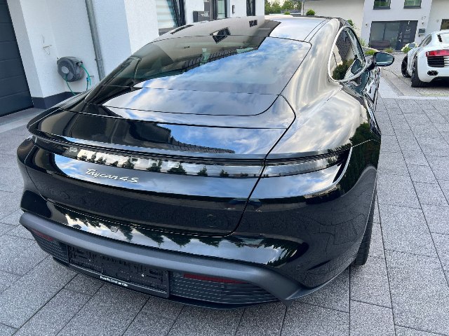 obrázok auta